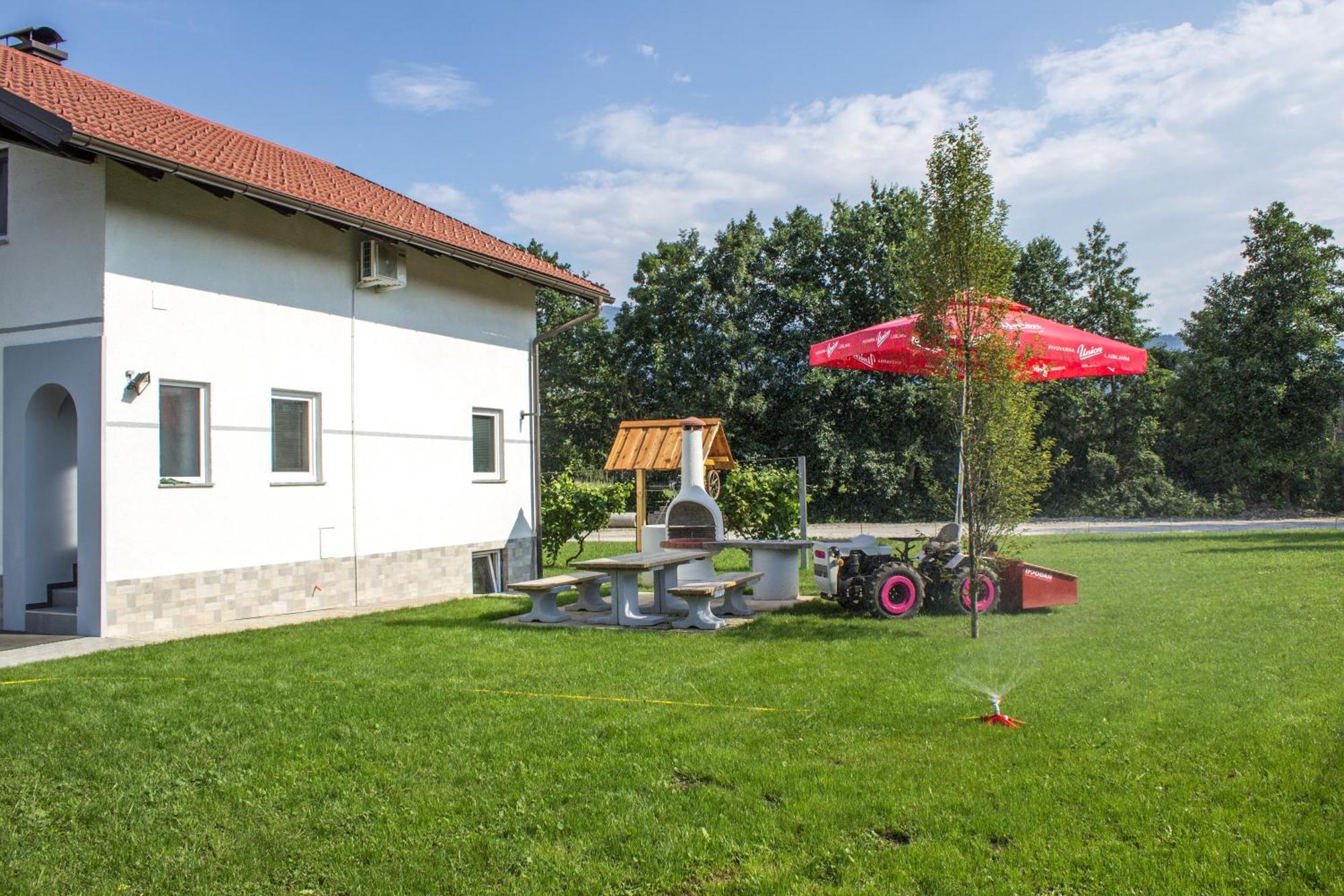 Hanzi Holiday Home Recica ob Savinji Luaran gambar